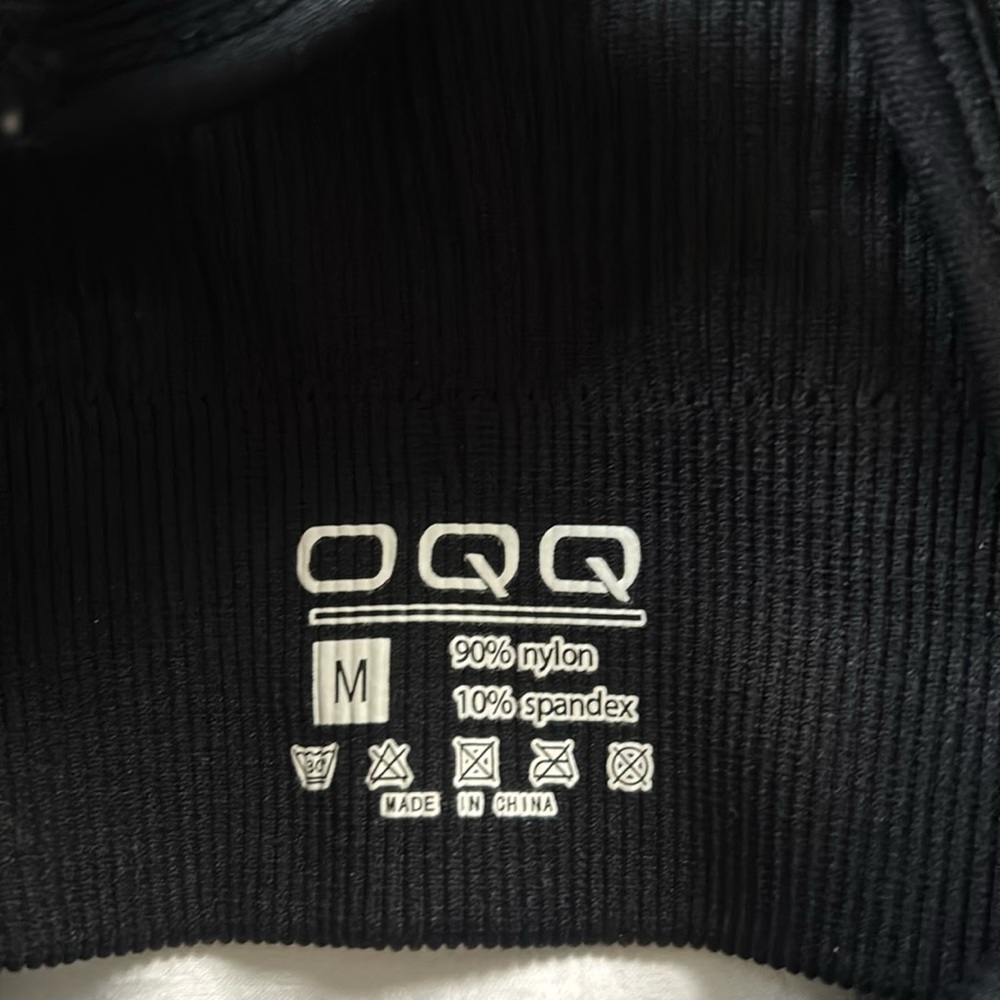 Set of Three Ribbed sports bras /bralettes / crop tops - Picture 2 of 7